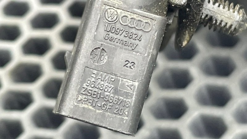 Замок капота, 1400 рублей, Калининград