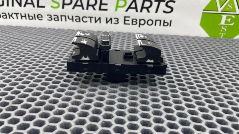 Кнопка стеклоподъемника, 1000 рублей, Калининград