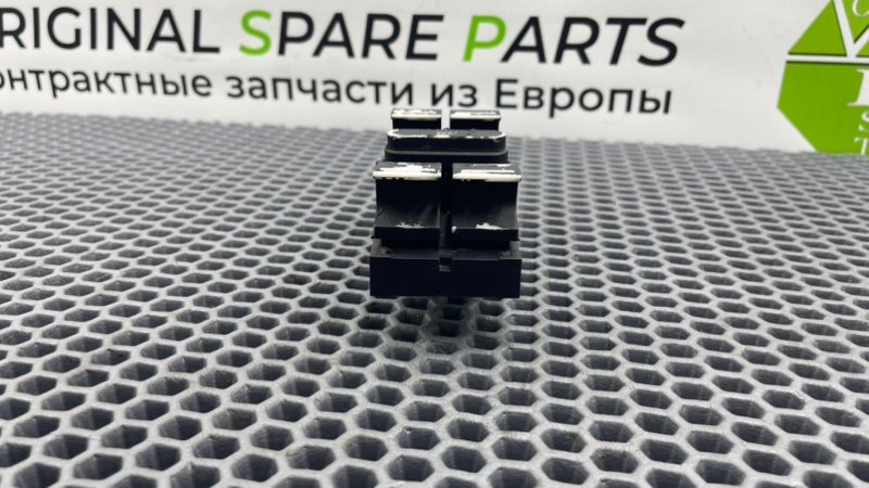 Кнопка стеклоподъемника, 1000 рублей, Калининград