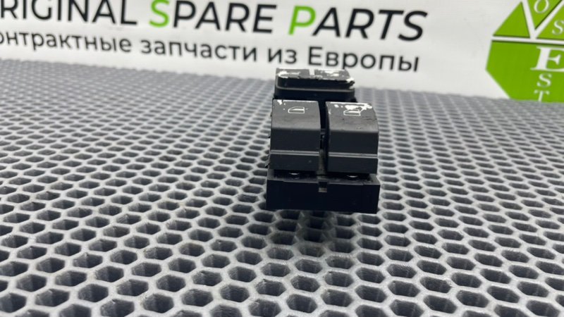 Кнопка стеклоподъемника, 1000 рублей, Калининград