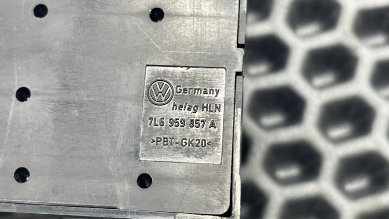 Кнопка стеклоподъемника, 1000 рублей, Калининград