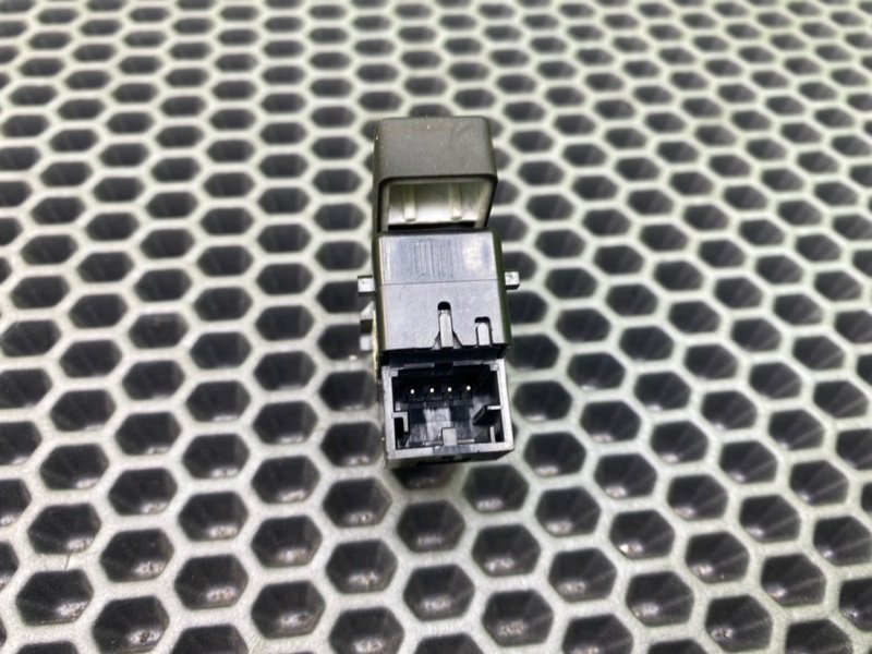 Кнопка центрального замка, 600 рублей, Калининград