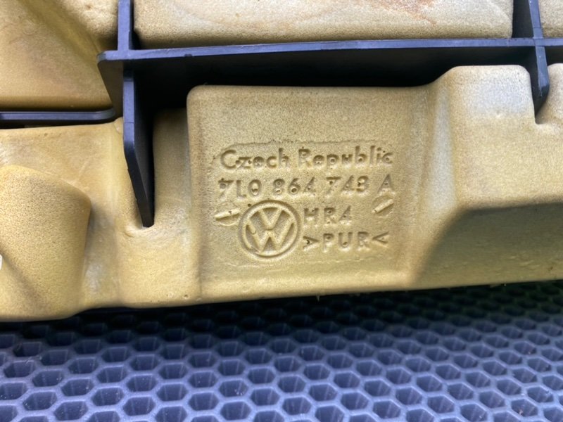 Обшивка багажника, 1000 рублей, Калининград