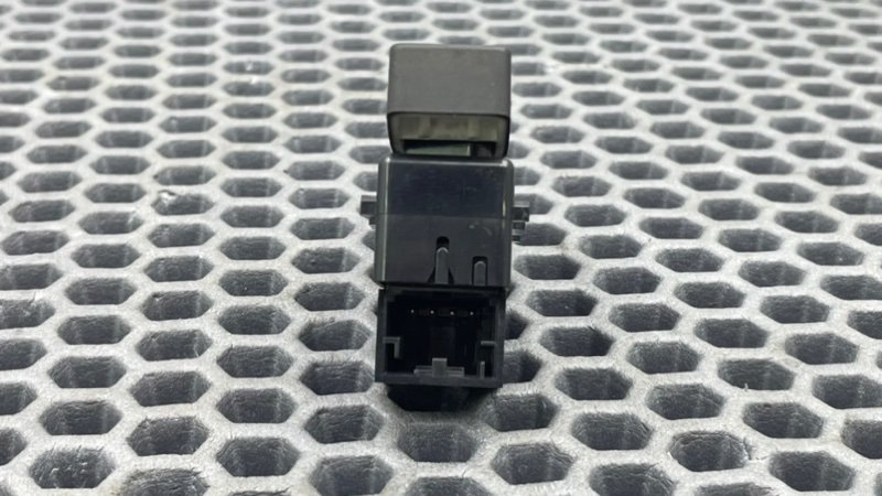 Кнопка центрального замка, 600 рублей, Калининград