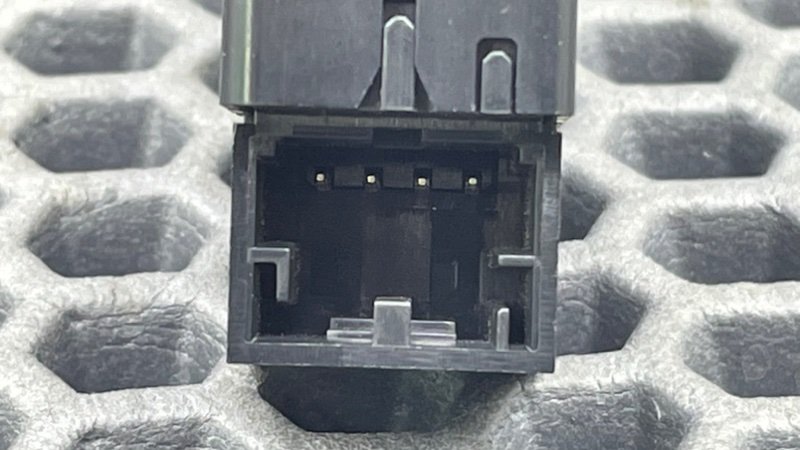 Кнопка центрального замка, 600 рублей, Калининград