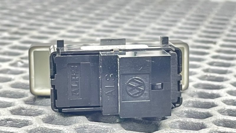 Кнопка центрального замка, 600 рублей, Калининград