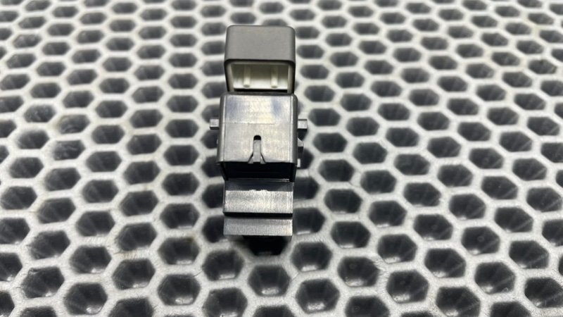 Кнопка центрального замка, 600 рублей, Калининград