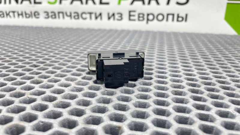 Кнопка центрального замка, 600 рублей, Калининград