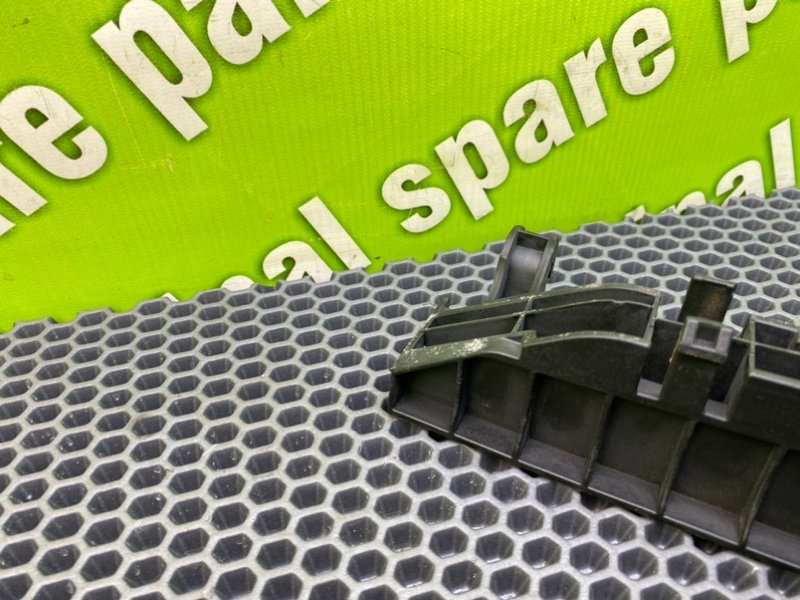 Кронштейн, 700 рублей, Калининград