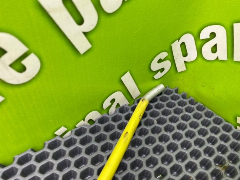 Крепеж запаски, 600 рублей, Калининград