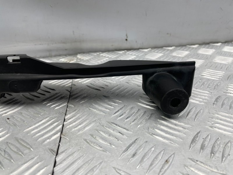 Кронштейн бампера, 700 рублей, Калининград