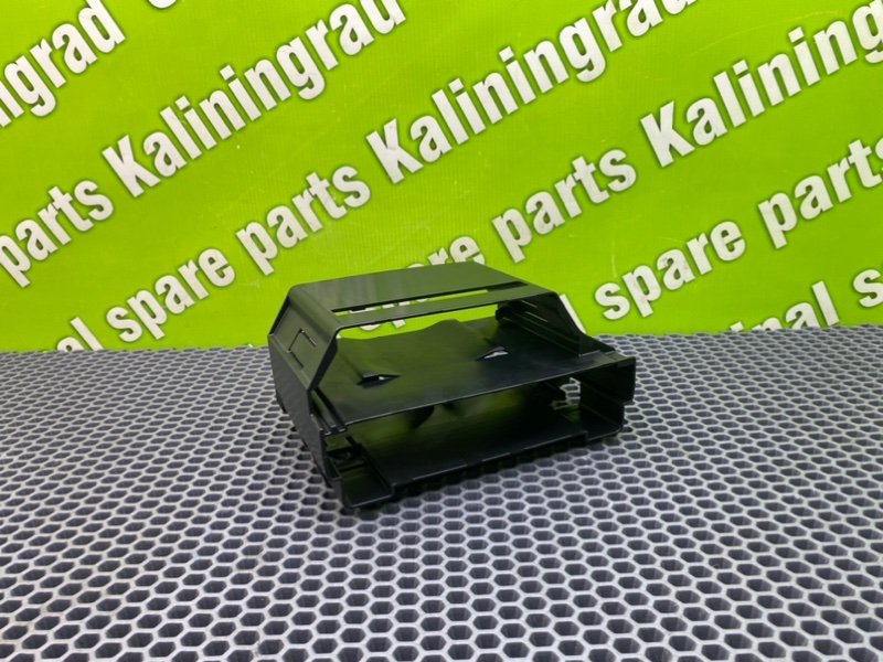 Кронштейн, 700 рублей, Калининград