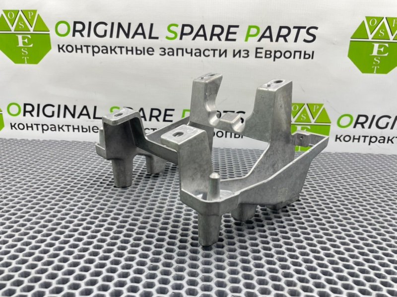 Кронштейн подлокотника, 900 рублей, Калининград