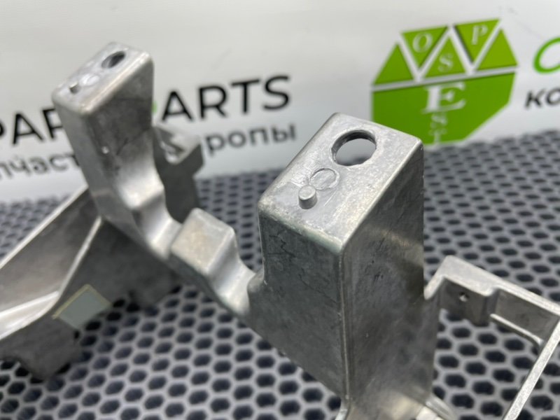 Кронштейн подлокотника, 900 рублей, Калининград