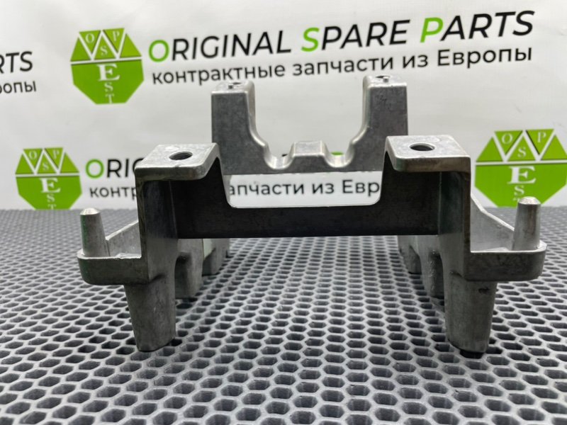 Кронштейн подлокотника, 900 рублей, Калининград