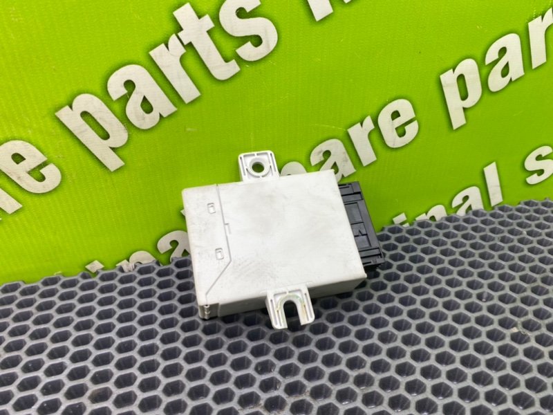 Блок, 1900 рублей, Калининград