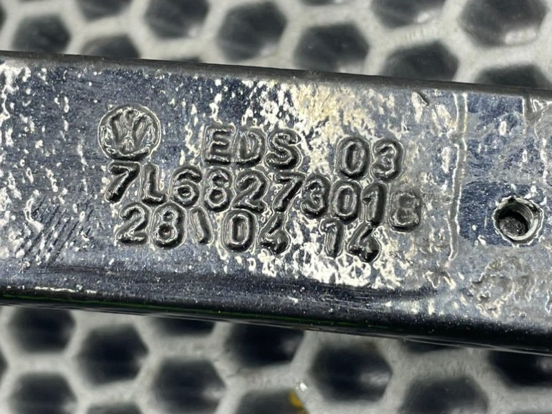 Петли багажника, 1400 рублей, Калининград