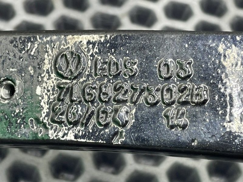 Петли багажника, 1400 рублей, Калининград