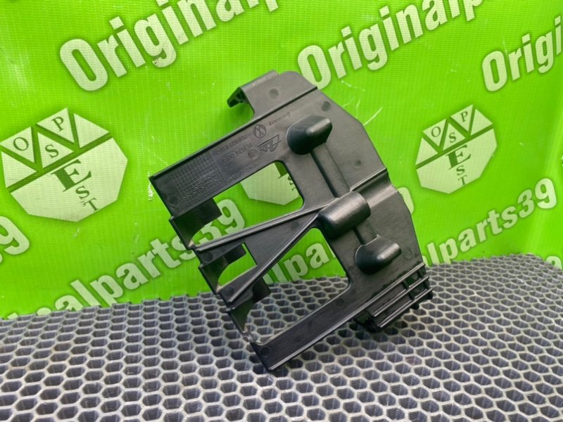 Кронштейн, 700 рублей, Калининград