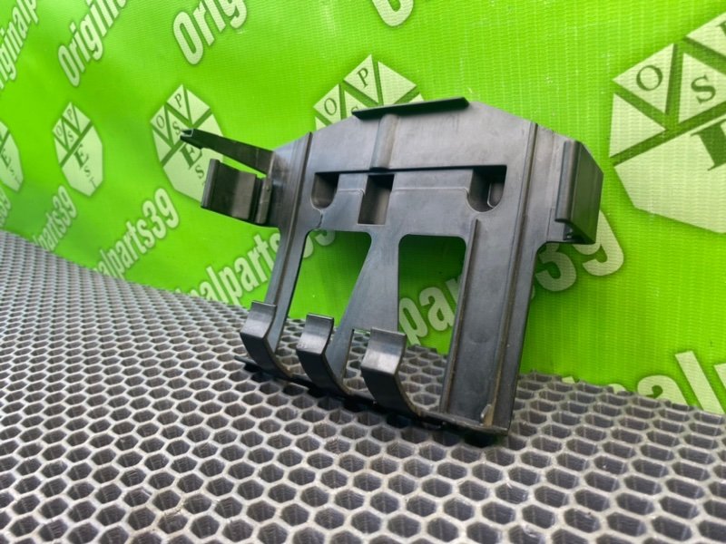 Кронштейн, 700 рублей, Калининград