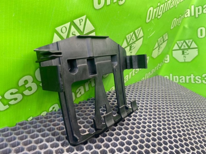 Кронштейн, 700 рублей, Калининград