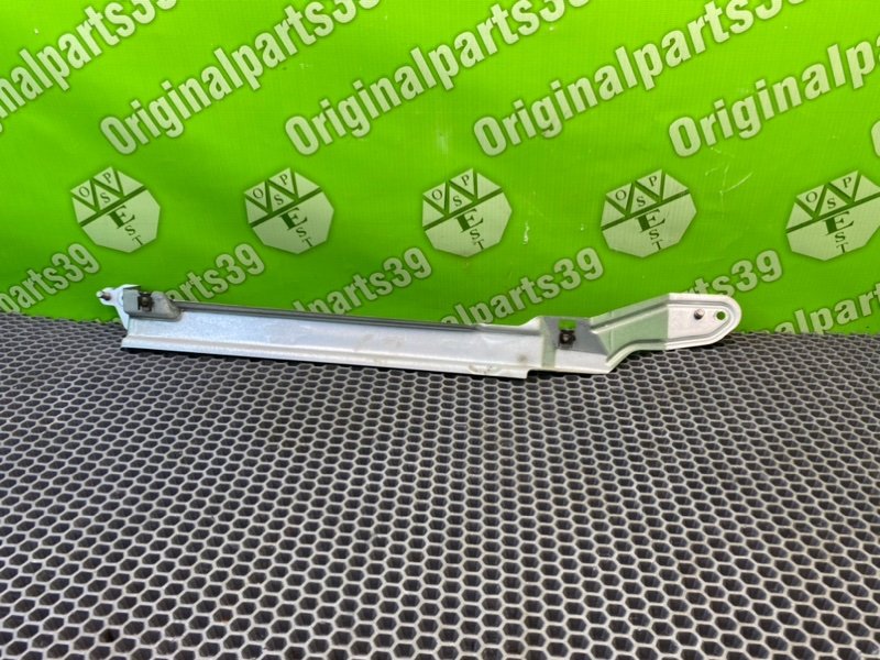 Кронштейн, 900 рублей, Калининград