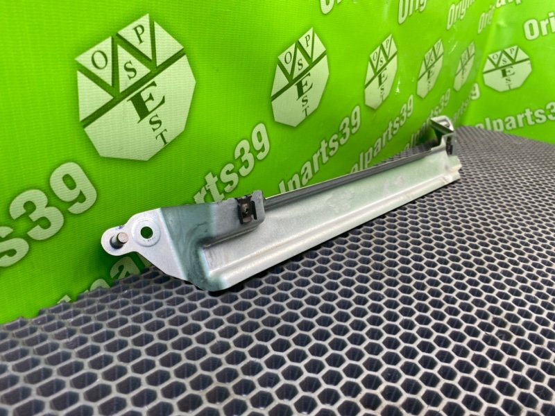 Кронштейн, 900 рублей, Калининград