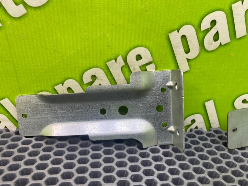 Кронштейны, 700 рублей, Калининград