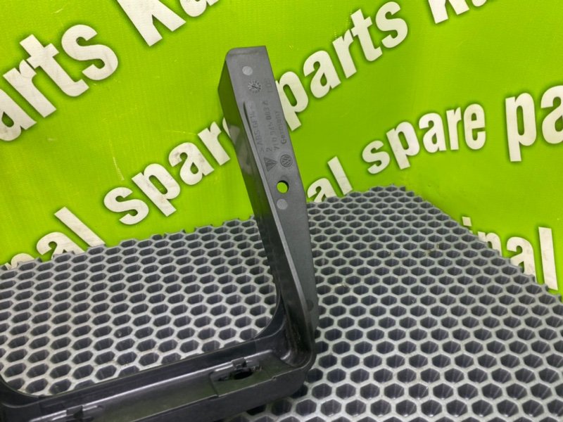 Кронштейн, 600 рублей, Калининград