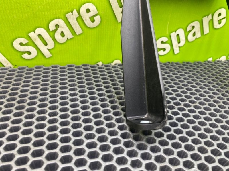 Кронштейн, 600 рублей, Калининград