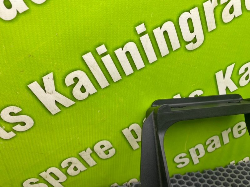 Кронштейн, 600 рублей, Калининград