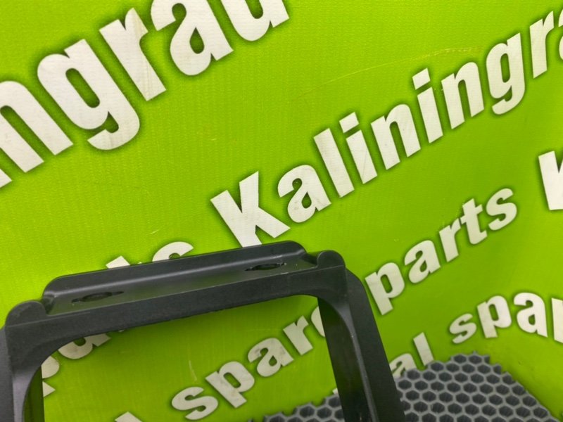 Кронштейн, 600 рублей, Калининград