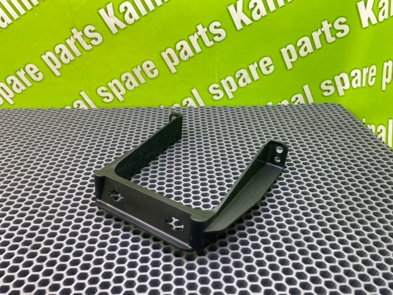 Кронштейн, 600 рублей, Калининград