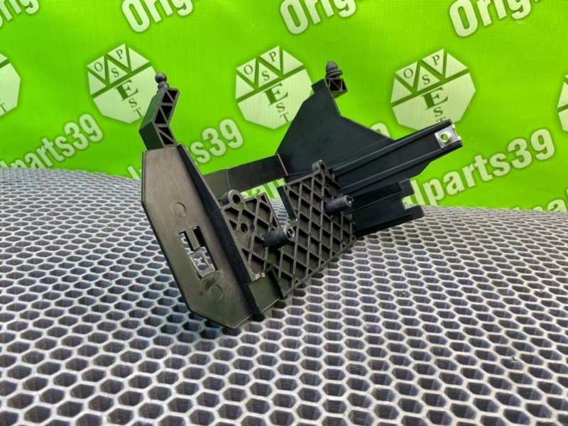 Кронштейн, 900 рублей, Калининград