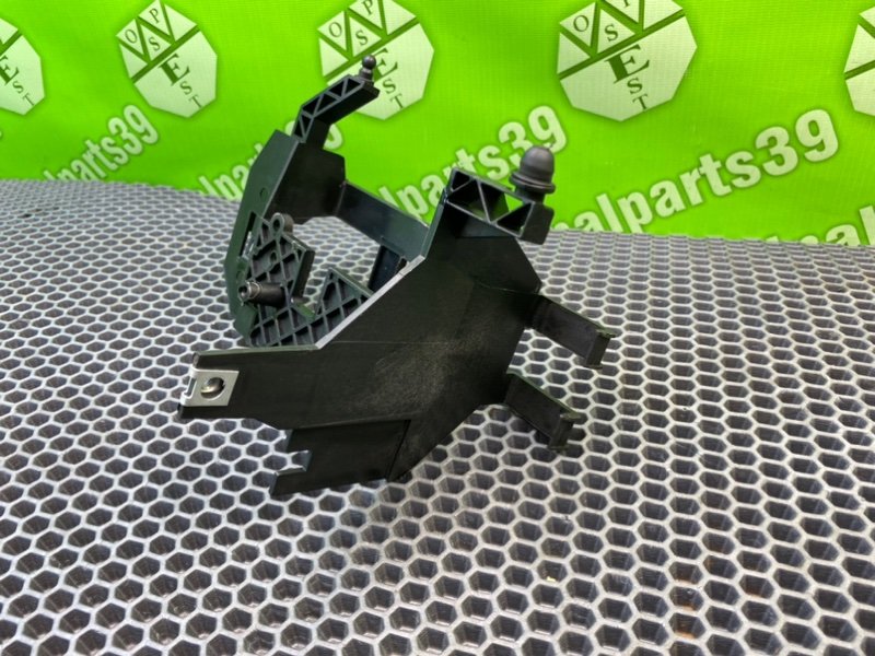 Кронштейн, 900 рублей, Калининград