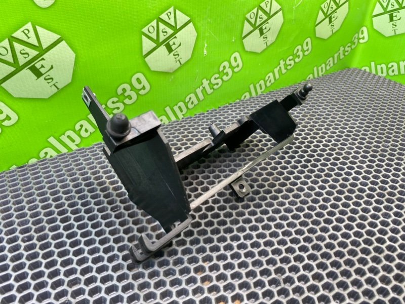 Кронштейн, 900 рублей, Калининград