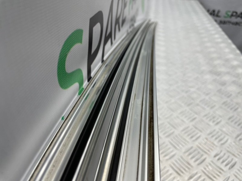 Молдинг кузова, 1900 рублей, Калининград