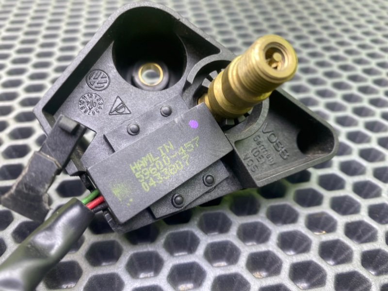 Клапан пневмоподвески, 1500 рублей, Калининград