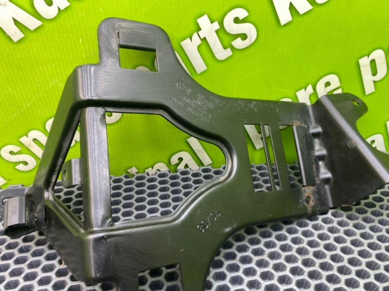 Кронштейн, 700 рублей, Калининград