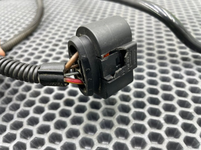 Проводка бензонасоса, 1000 рублей, Калининград