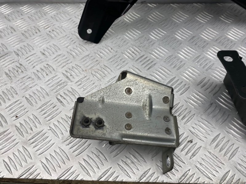 Кронштейны, 3500 рублей, Калининград