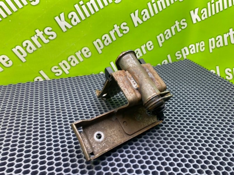 Кронштейн, 800 рублей, Калининград