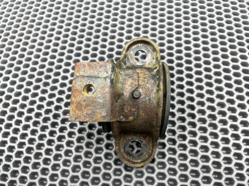 Кронштейн рулевой рейки, 700 рублей, Калининград