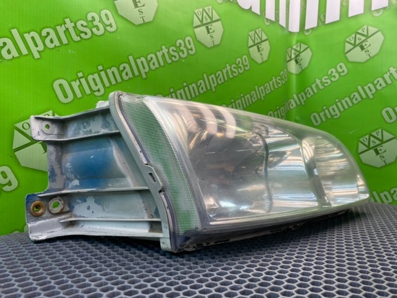 Фара, 4100 рублей, Калининград