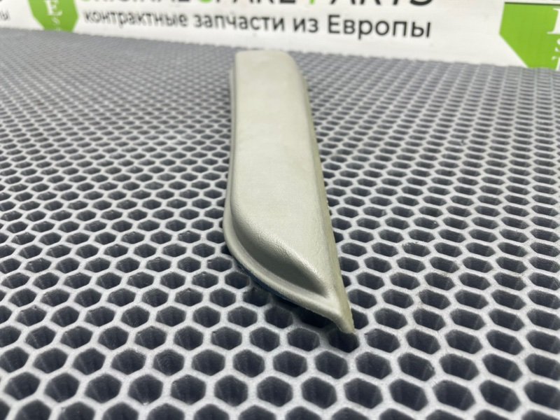 Накладка крепления зеркала, 600 рублей, Калининград