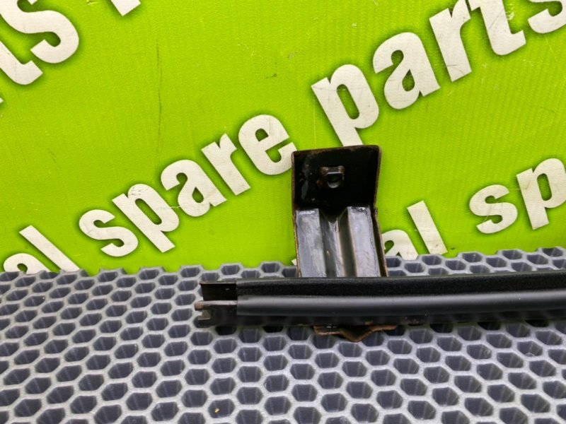 Направляющая стекла двери, 800 рублей, Калининград