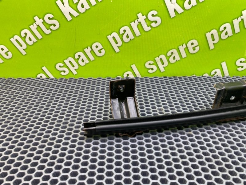 Направляющая стекла двери, 800 рублей, Калининград