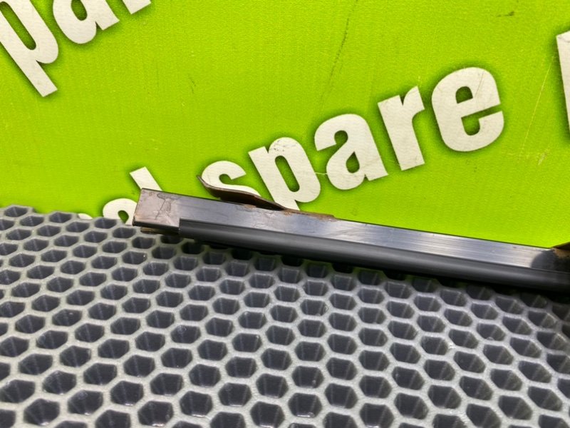 Направляющая стекла двери, 800 рублей, Калининград