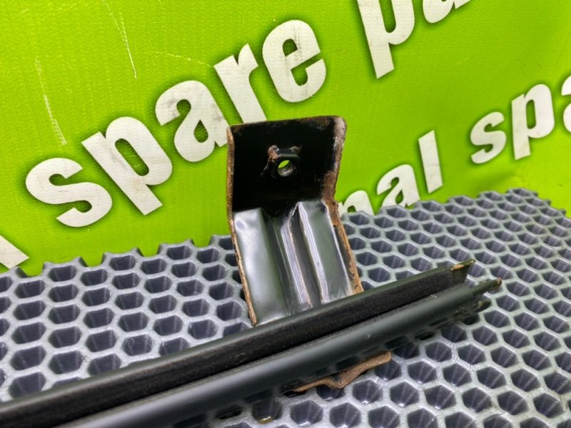 Направляющая стекла двери, 800 рублей, Калининград