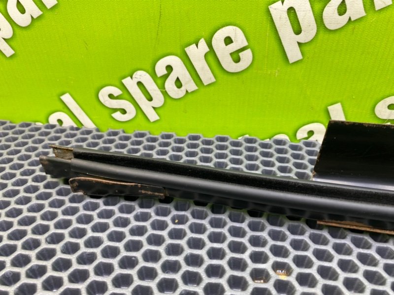 Направляющая стекла двери, 800 рублей, Калининград